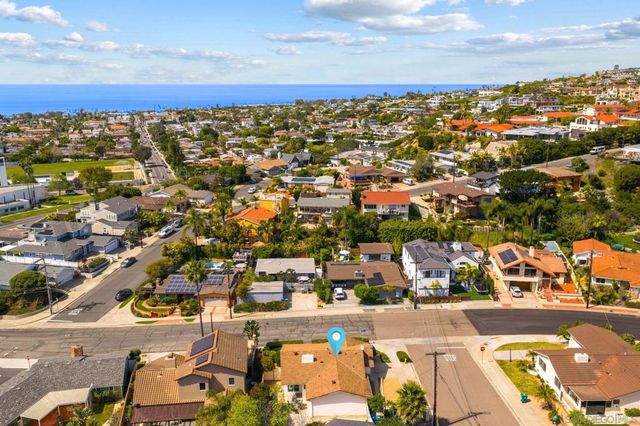 5217 Vickie Dr, San Diego, CA 92109