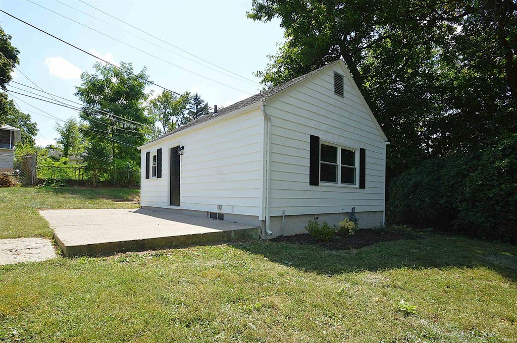 423 Mildred Avenue, Fort Wayne, IN 46808