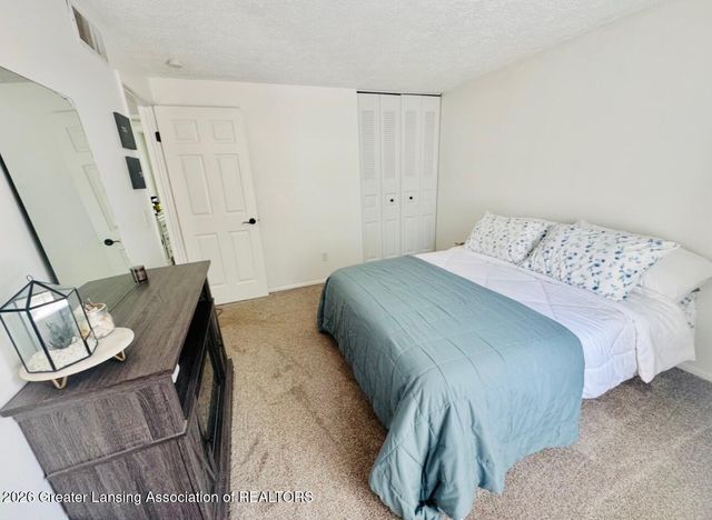 4036 Truxton Lane, Lansing, MI 48911