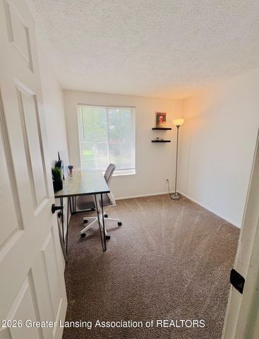 4036 Truxton Lane, Lansing, MI 48911