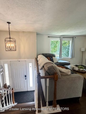4036 Truxton Lane, Lansing, MI 48911