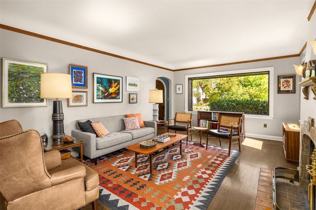 7963 Seward Park Avenue S, Seattle, WA 98118