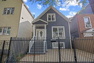 1723 N Kimball Avenue, Chicago, IL 60647