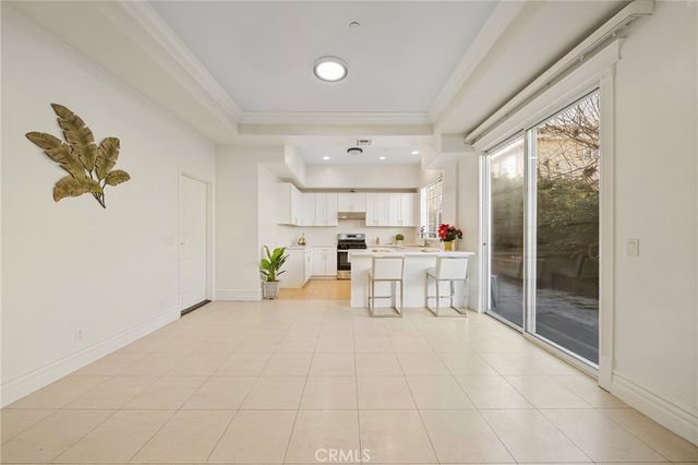 527 S 5th Ave B, Arcadia, CA 91006