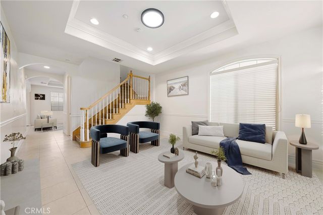 527 S 5th Ave B, Arcadia, CA 91006