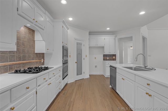 6710 E 113th Street, Bixby, OK 74008