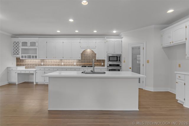 6710 E 113th Street, Bixby, OK 74008
