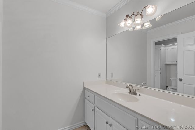 6710 E 113th Street, Bixby, OK 74008