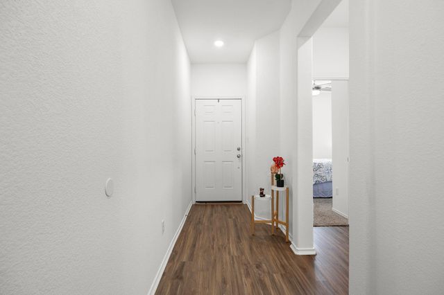 104 Blue Blaze TRL, Georgetown, TX 78628