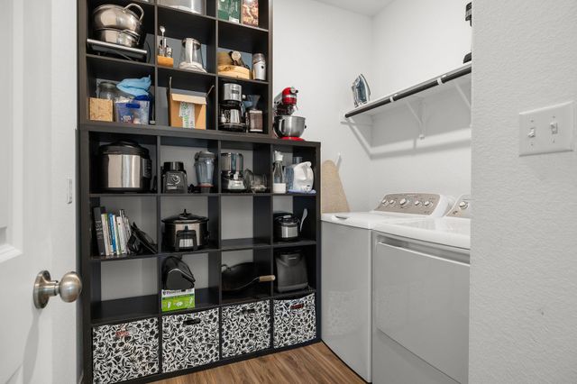 104 Blue Blaze TRL, Georgetown, TX 78628