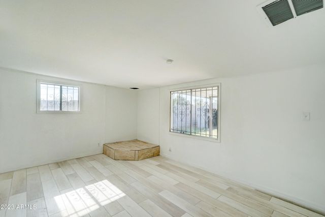 2148 W HAZELWOOD Street, Phoenix, AZ 85015