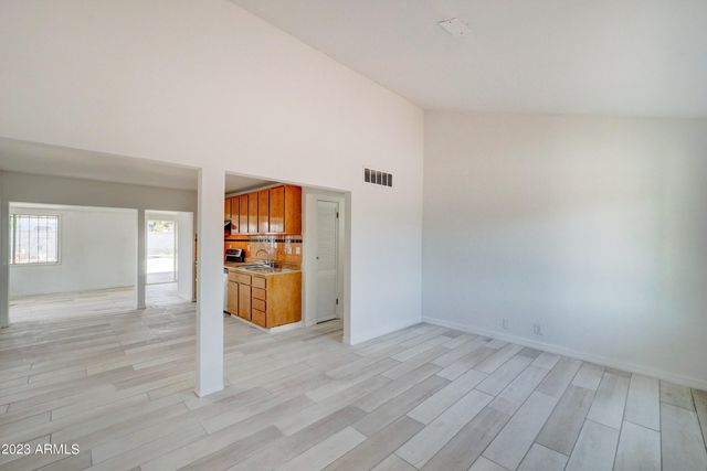 2148 W HAZELWOOD Street, Phoenix, AZ 85015