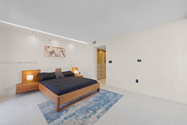 20505 E Country Club Dr 1133, Aventura, FL 33180