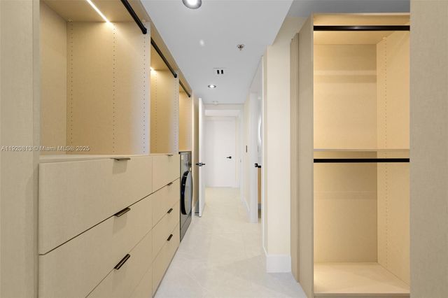 20505 E Country Club Dr 1133, Aventura, FL 33180