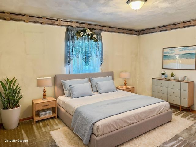 90 Augustus St, Fall River, MA 02721