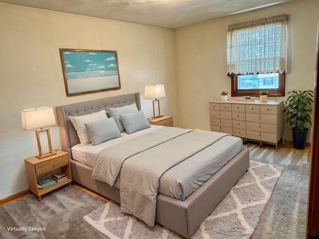 90 Augustus St, Fall River, MA 02721