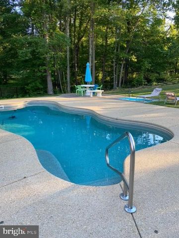 5823 ALLERDALE CT, Hughesville, MD 20637