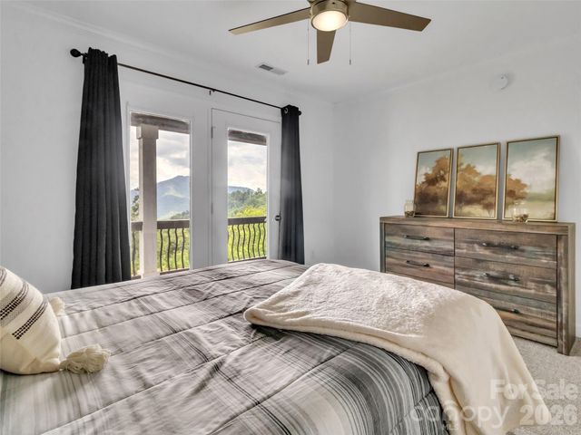 1231 Grandeur Heights, Clyde, NC 28721