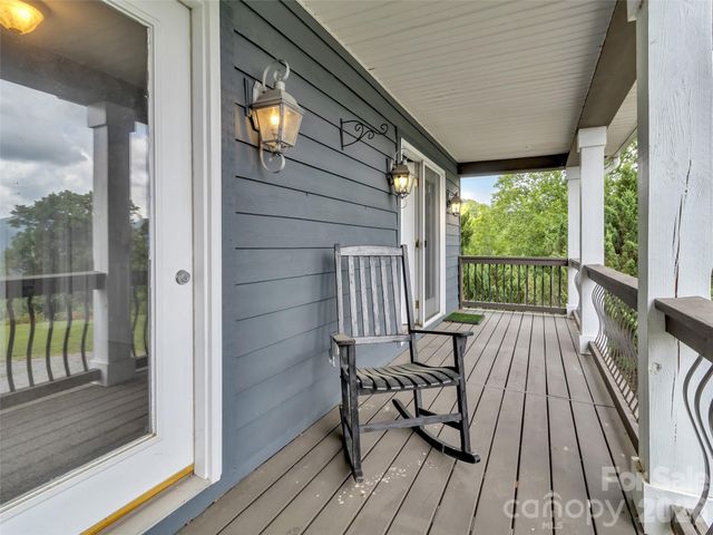 1231 Grandeur Heights, Clyde, NC 28721