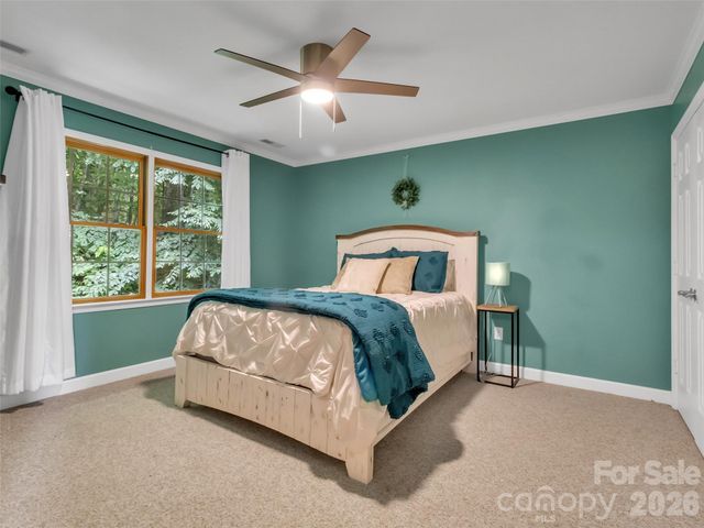 1231 Grandeur Heights, Clyde, NC 28721
