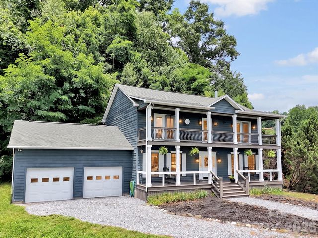 1231 Grandeur Heights, Clyde, NC 28721