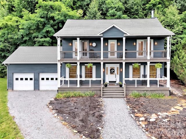 1231 Grandeur Heights, Clyde, NC 28721