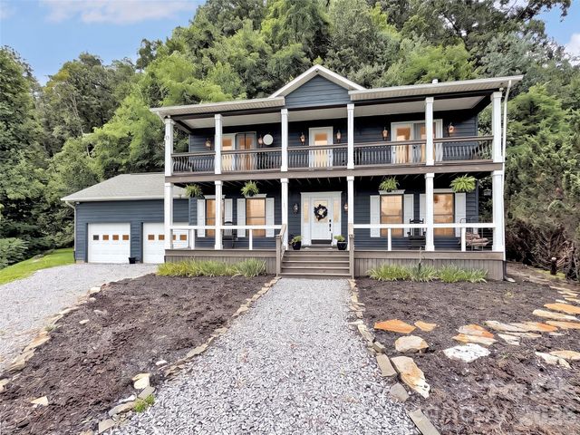 1231 Grandeur Heights, Clyde, NC 28721