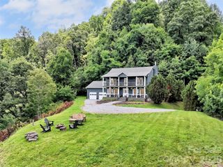 1231 Grandeur Heights, Clyde, NC 28721