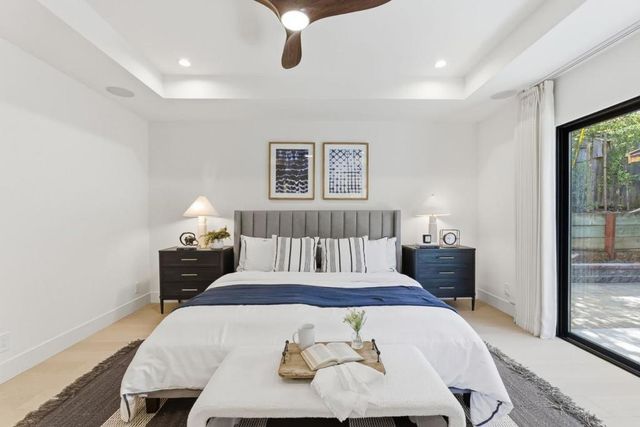 999 Andover Way, Los Altos, CA 94024