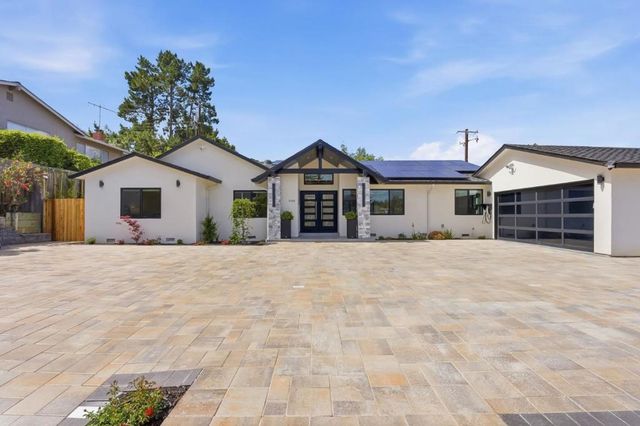 999 Andover Way, Los Altos, CA 94024