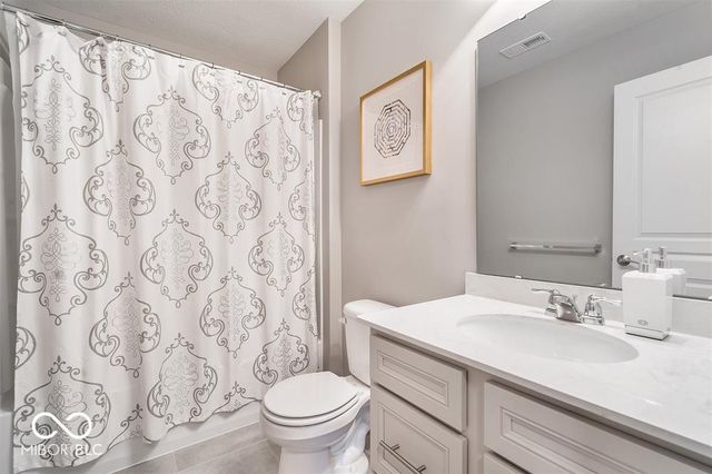 16031 Barringer Court, Westfield, IN 46074