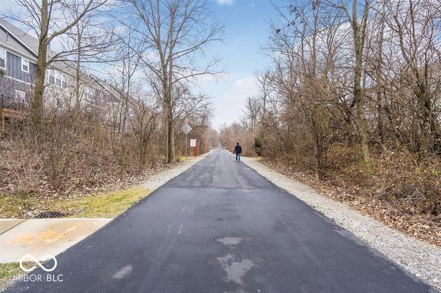 16031 Barringer Court, Westfield, IN 46074