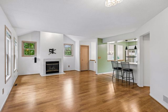 4902 Bayswater Road, Minnetonka, MN 55345