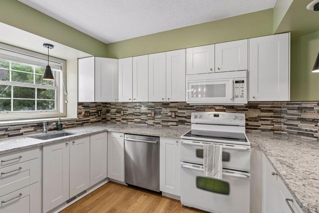 4902 Bayswater Road, Minnetonka, MN 55345