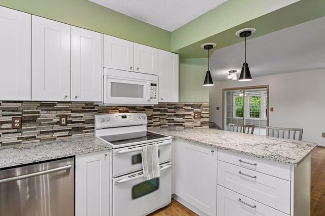 4902 Bayswater Road, Minnetonka, MN 55345