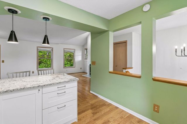 4902 Bayswater Road, Minnetonka, MN 55345
