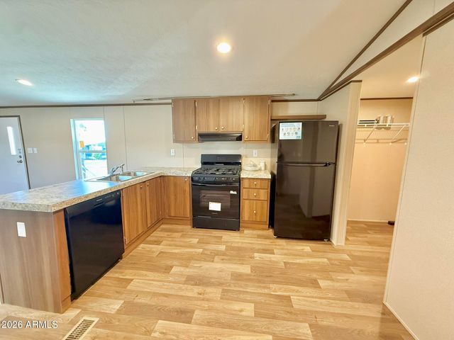 9501 E Broadway Road 174, Mesa, AZ 85208