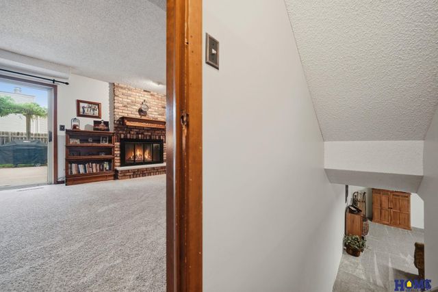 6500 Applewood Drive, Lincoln, NE 68516