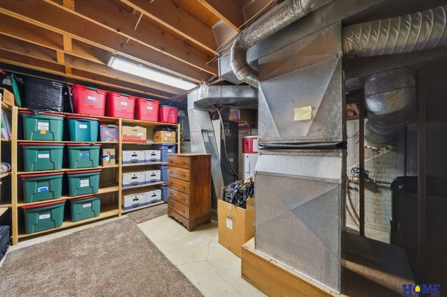 6500 Applewood Drive, Lincoln, NE 68516