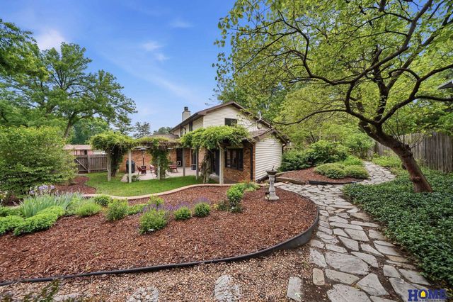 6500 Applewood Drive, Lincoln, NE 68516
