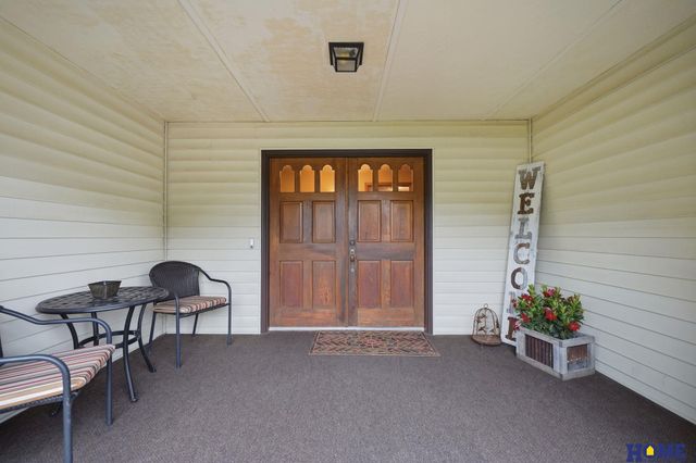 6500 Applewood Drive, Lincoln, NE 68516