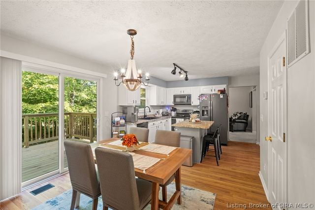 504 Timber Ridge, Borden, IN 47106