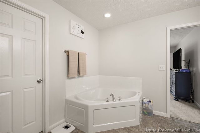 504 Timber Ridge, Borden, IN 47106