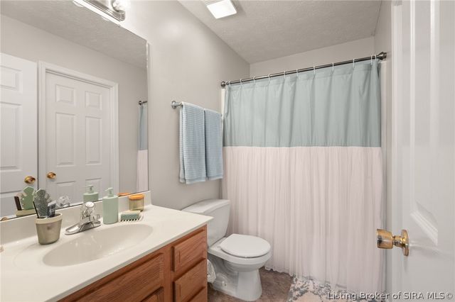 504 Timber Ridge, Borden, IN 47106