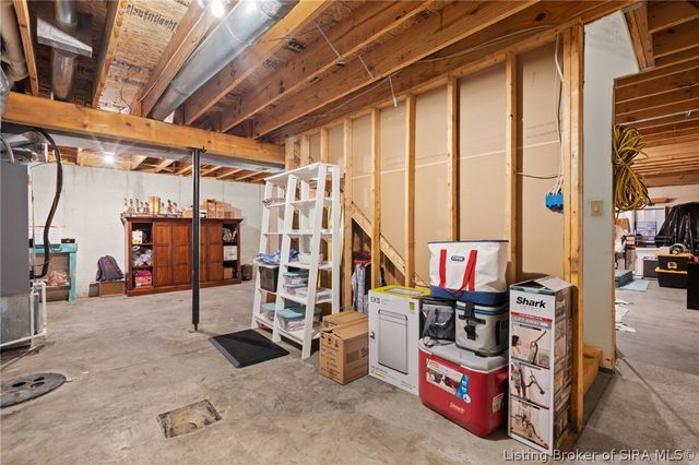 504 Timber Ridge, Borden, IN 47106