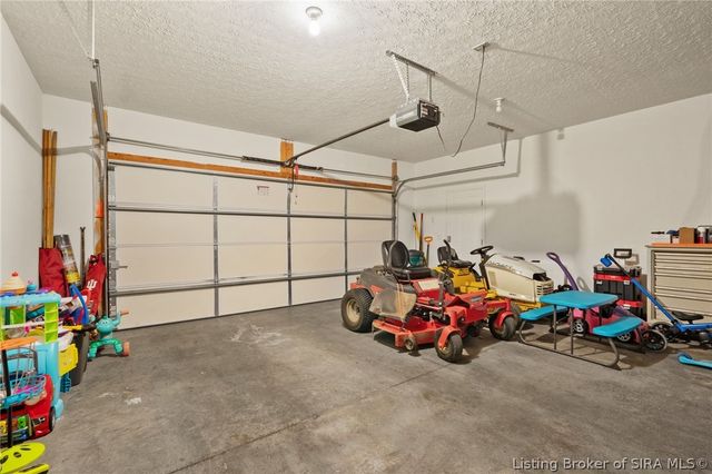 504 Timber Ridge, Borden, IN 47106