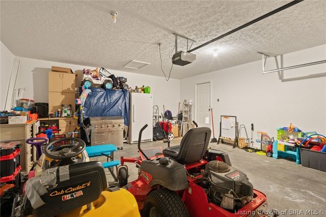 504 Timber Ridge, Borden, IN 47106