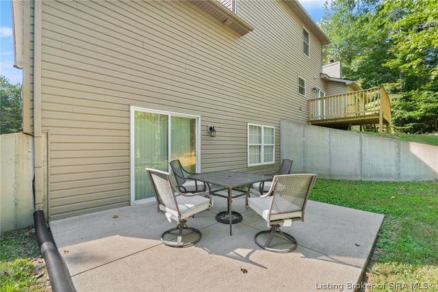 504 Timber Ridge, Borden, IN 47106