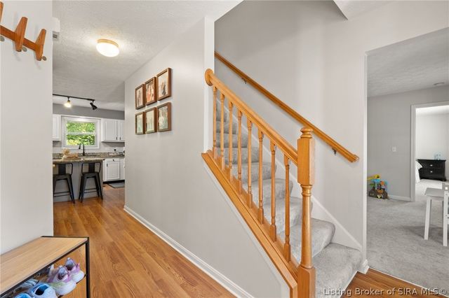 504 Timber Ridge, Borden, IN 47106