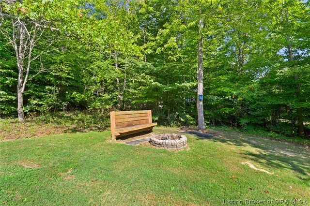 504 Timber Ridge, Borden, IN 47106